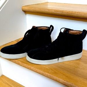 Leather High-Top women’s size 7.5 black real leather suede Sneakers Vionic shoes